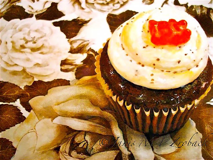 Cupcake-in-Sepia-Painting-copy
