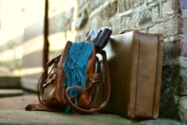 Travel bag for artists